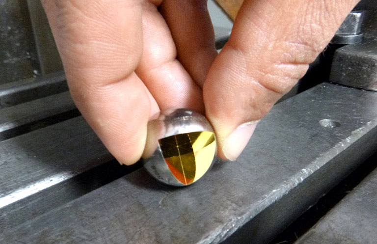 Sph&egrave;re r&eacute;fl&eacute;chissante